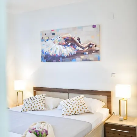 Deluxe Triplex Antea Sukošan