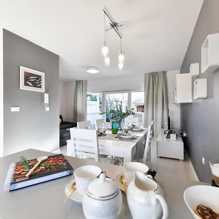 Deluxe Triplex Antea