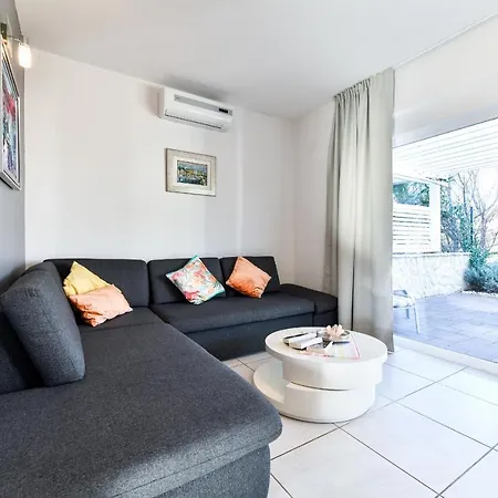 Deluxe Triplex Antea Dom wakacyjny Sukošan