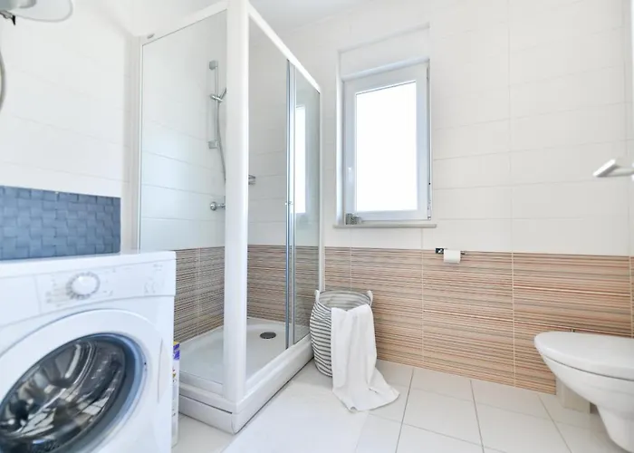 Deluxe Triplex Antea *