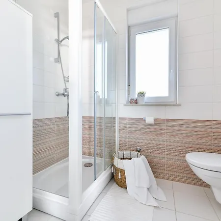 Deluxe Triplex Antea *