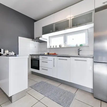 Deluxe Triplex Antea Holiday home *