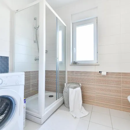 Deluxe Triplex Antea *